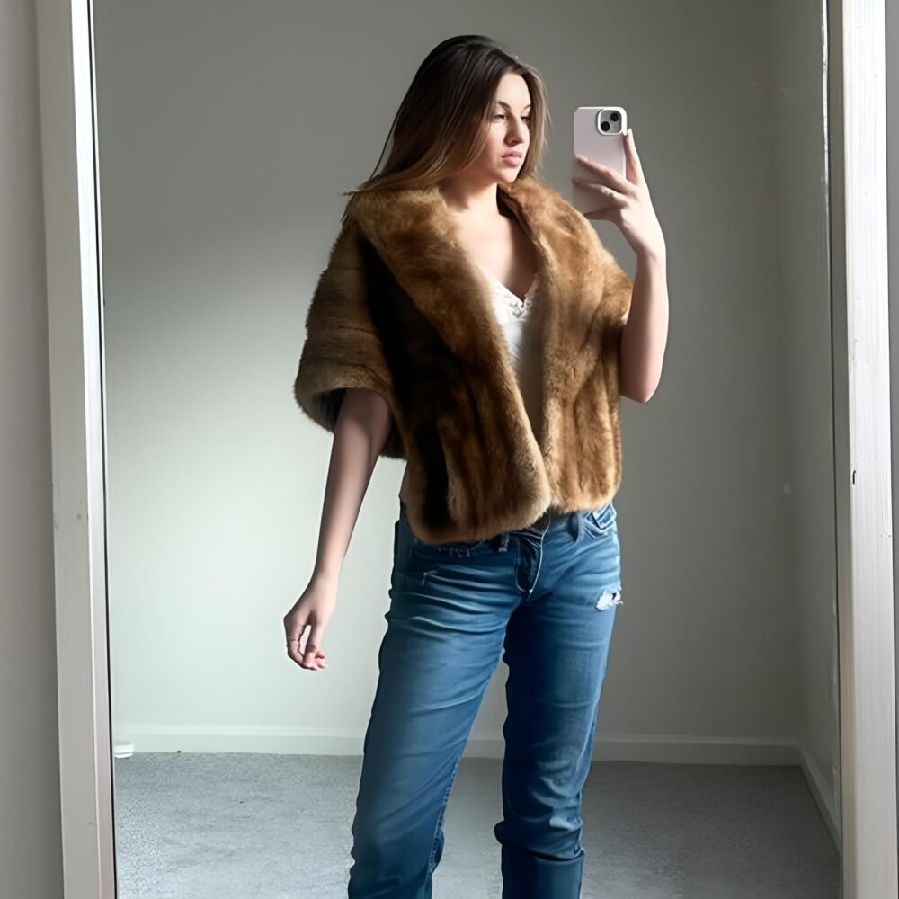 Womens Vintage 80s Real Mink Fur Stole – Luxurious Light Brown Cape Shawl For Women